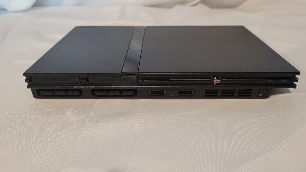 Sony PlayStation 2 PS2 Console SCPH-75001 Black For Parts Repair No Disc Read